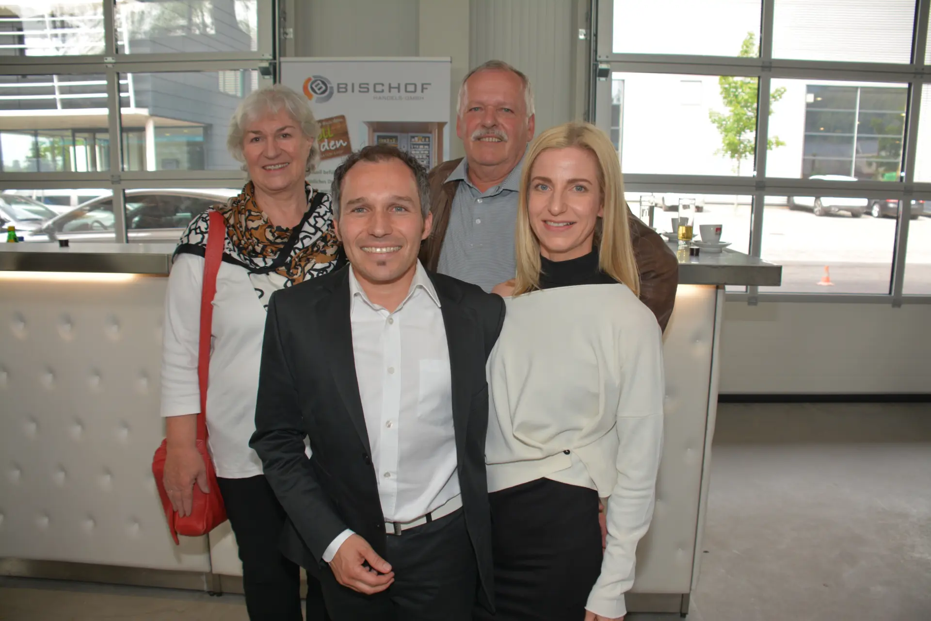 Das Bischof Automaten Team bei der Eröffnung der Filiale Wien